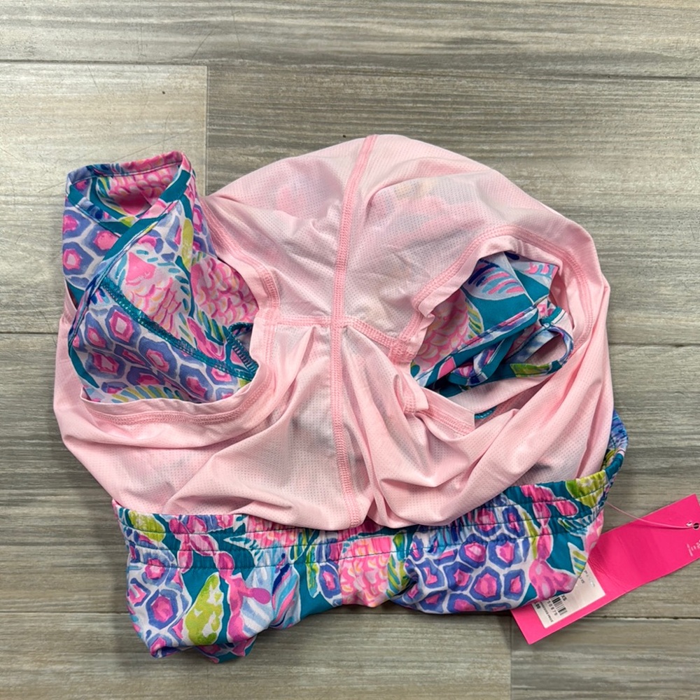 Lilly Pulitzer Pink and Blue Athletic Shorts Vibrant Design - Picture 4 of 4